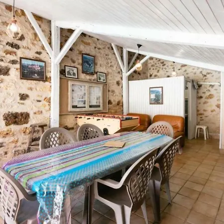 House Du Bois Du Pech 2 Tatil Evi *
